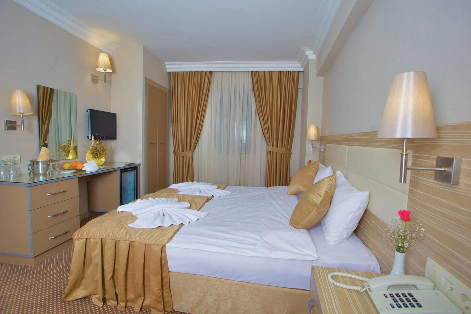 Hotel Grand Emin Istanbulská provincie Exteriér fotografie